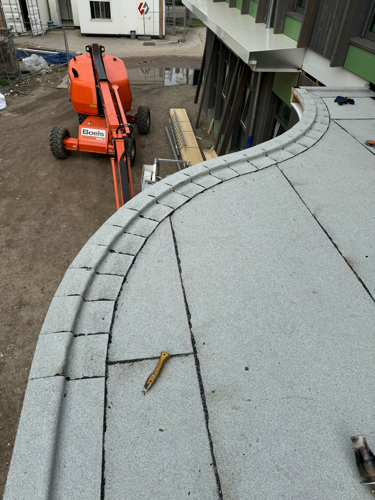 roof-curved Roof